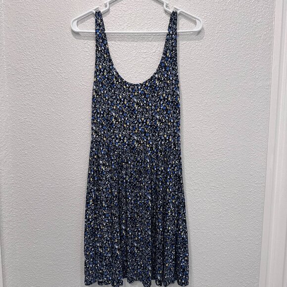 American Eagle Outfitters Dresses & Skirts - American Eagle Blue Floral Scoop Neck Sundress (small)
